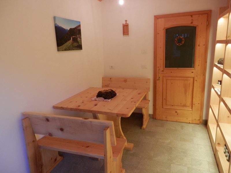 Lo spaccio nella sala soggiorno